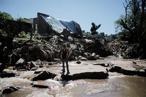 South African Flood Victims Struggle With Despair