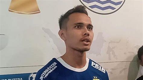 Pemain Baru Persib Bandung Rezaldi Hehanusa Minta Maaf Pada Bobotoh