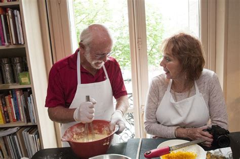 Visita A Un Mercado Y Clase De Cocina Con Un Chef Parisino Getyourguide