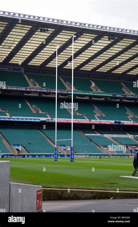 Twickenham Stadium Hi Res Stock Photography And Images Alamy