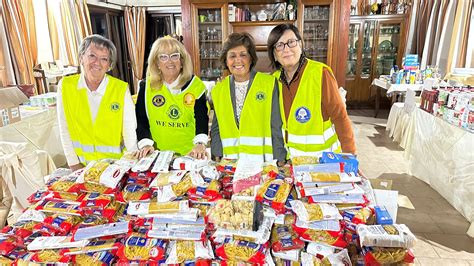 Raccolta Di Generi Alimentari Lions Club Grottaglie Distretto Lions