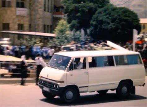 IMCDb org 1969 Toyota Dyna Route Van U10 in Жаркое лето в Кабуле