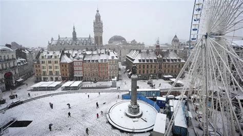 De la neige cet hiver 2024 2025 Voilà ce que disent les modèles à