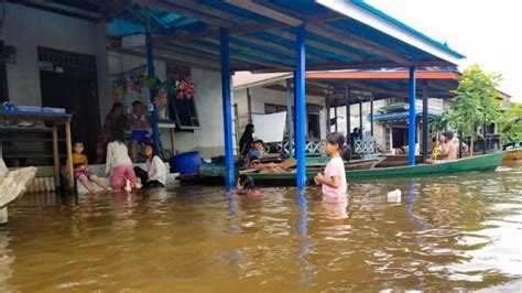 Banjir Di Kapuas Hulu Kalbar Mulai Surut BNPB Dampingi Penanganan Darurat