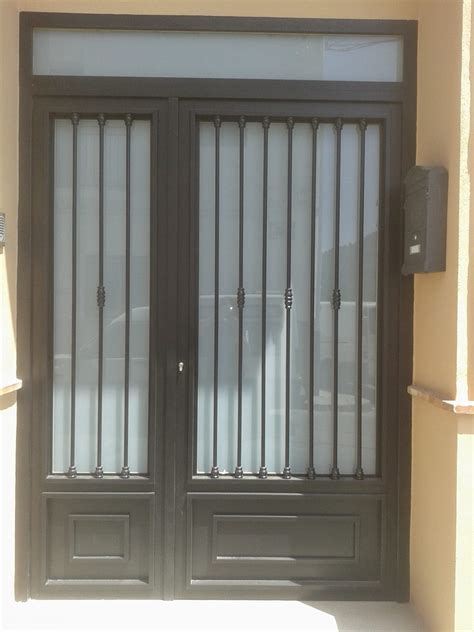 Puerta De Patio Con Rejas Avg Soluciones En Sagunto Valencia O Castellon