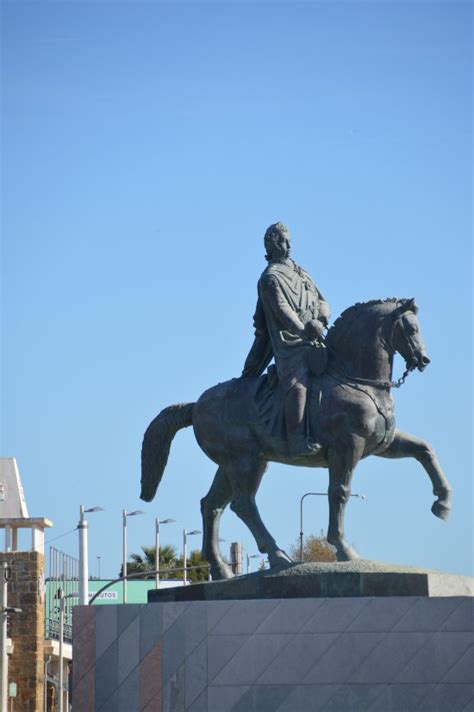 Les Meilleurs Complexes Touristiques Pr S De Estatua Equestre De D