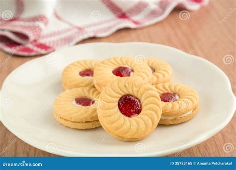 Strawberry Jam Sandwich Biscuits On Plate Stock Image Image Of Bakery