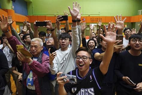 香港區選泛民派大勝 朱立倫：他們多數不信任港府、北京 政治 自由時報電子報