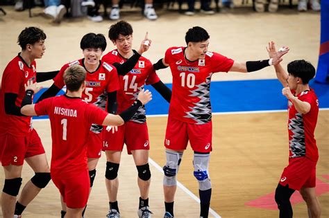 【バレー】男子日本が第1セット先取、高橋健太郎が攻撃やブロックで躍動 Vnl バレーボール写真ニュース 日刊スポーツ