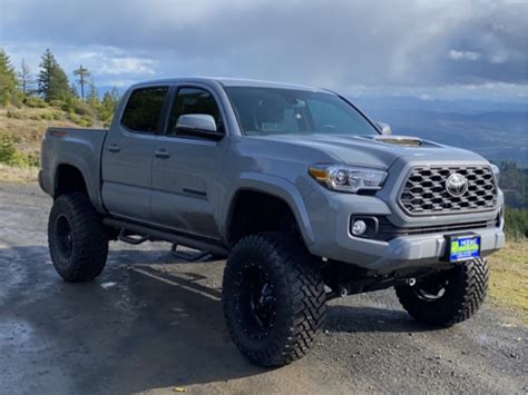 Toyota Tacoma Wheel Offset Aggressive Outside Fender