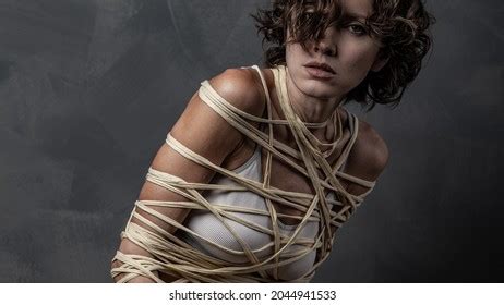 1 233 Naked Woman Rope Images Stock Photos Vectors Shutterstock