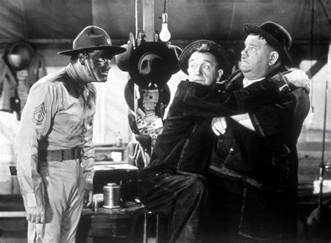 Laurel And Hardy Great Guns 1941 Stan Laurel Oliver Hardy Laurel And Hardy Classic Film Stars