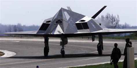 Why the F-117 Nighthawk Stealth Fighter was retired early by the USAF?