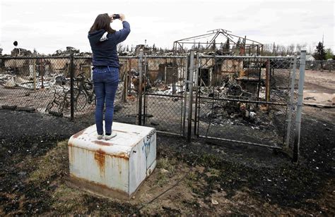 Fort McMurray Fire: Stunned Alberta Leaders Get First Look at ...