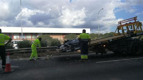 En Estado Grave Un Motorista Tras Sufrir Un Accidente En La Autopista