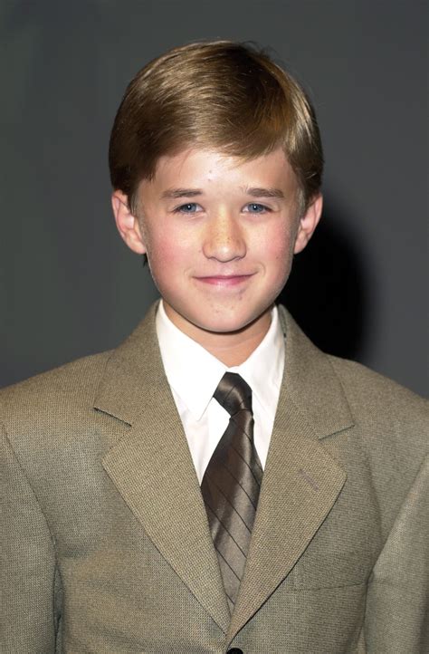 Haley Joel Osment Biography Height And Life Story Super Stars Bio