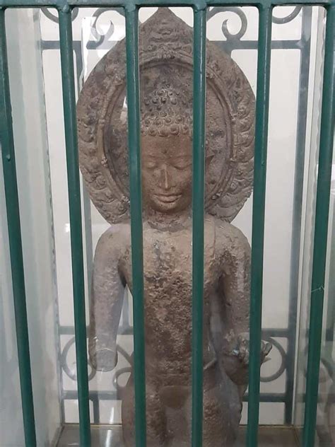 Menilik Arca Dhyani Buddha Ikon Uniga Malang