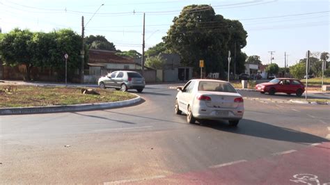 Rotat Ria Em Via P Blica Se Torna Problema Para Moradores Em Tr S