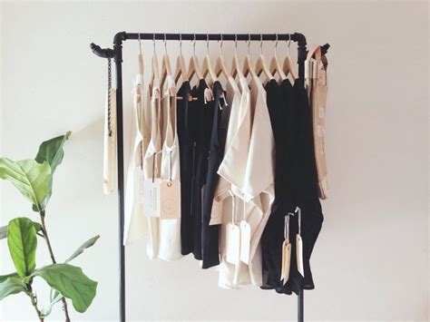 A Guide To Decluttering Your Closet