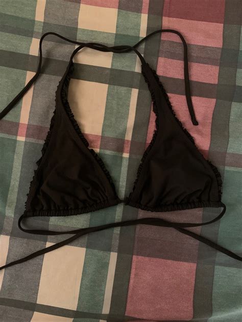 H M Bikini Top Women S Fashion Swimwear Bikinis Swimsuits On Carousell