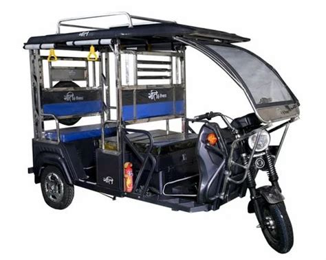 Gatti Delux SS Battery Operated E Rickshaw Vehicle Capacity 6 Seater