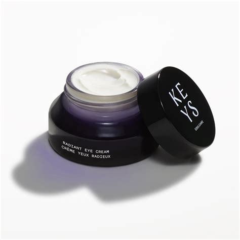 15 Best Eye Creams for Sensitive Eyes, Reviewed by Editors | Who What Wear