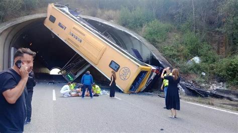 Els Mossos Investiguen Si El X Fer Del Bus Es Va Quedar Adormit