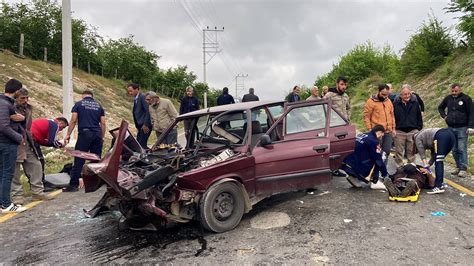 Sakarya da feci kaza 1 kişi öldü 3 kişi yaralandı