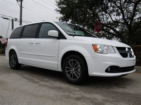 New 2017 Dodge Grand Caravan SXT Mini Van Passenger In Daytona Beach