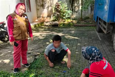 Odgj Ngamuk Sambil Bawa Golok Di Pasar Muka Cianjur Radar Cianjur