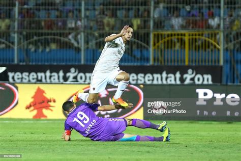 Uae S Al Ain Player Mohand Tackles Uae S Al Wahda Player Leonardo Da News Photo Getty Images