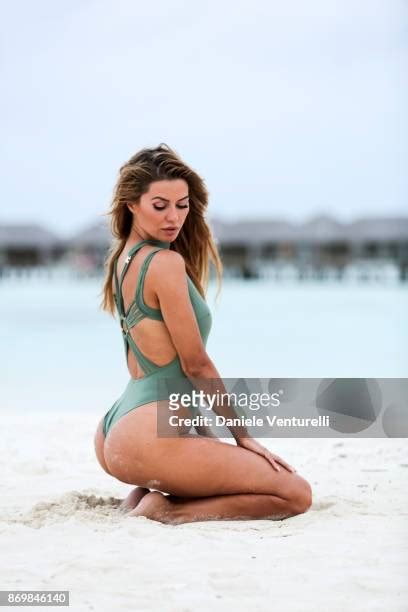 Hot Sexy Victoria Bonya Bikini Pics