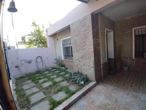 Venta Casa Dormitorios M Cochera Achaval Rodr Guez Alto