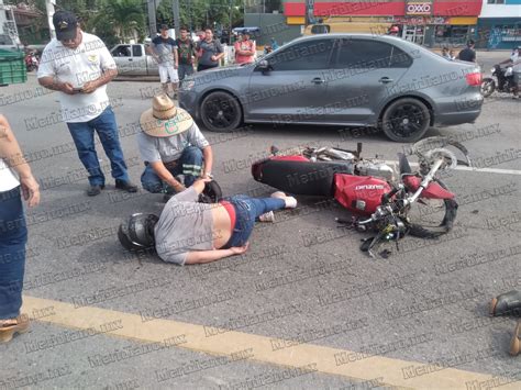 Brutal Encontronazo De Motociclistas En Compostela Meridiano Mx