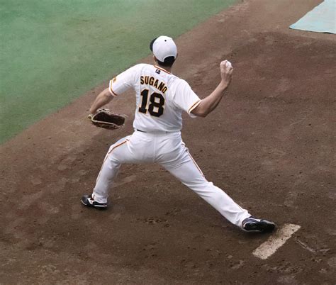 【巨人】菅野智之12日dena戦に向けブルペン入り 坂本勇人もティー打撃再開 プロ野球写真ニュース 日刊スポーツ