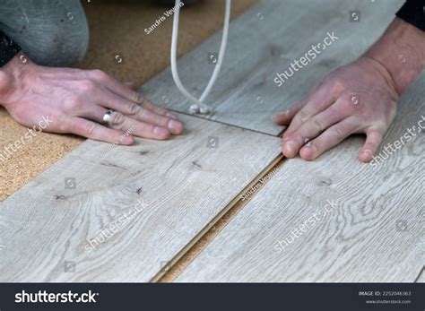 17,143 Laminate Flooring Repair Images, Stock Photos & Vectors ...