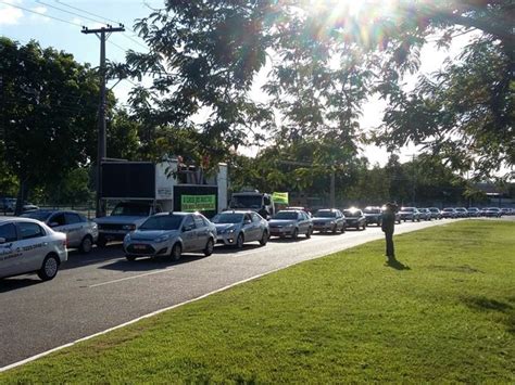 G Ap S Assaltos Taxistas Fazem Carreata E Pedem Mais Seguran A Na