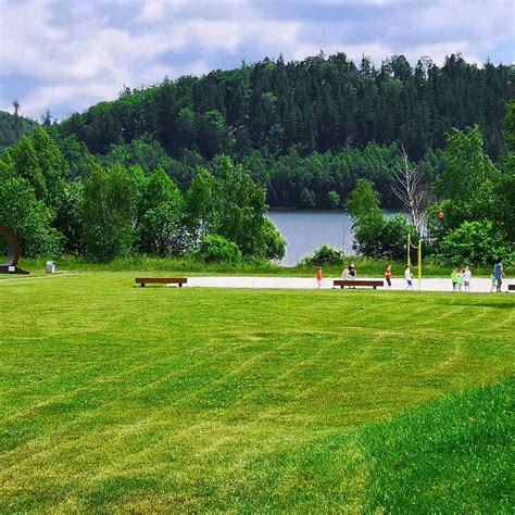 Noclegi w pobliżu Plac zabaw nad zalewem Bukówka koło Lubawki