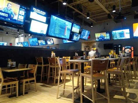 Buffalo Wild Wings Savage 7551 Egan Dr Photos And Restaurant Reviews