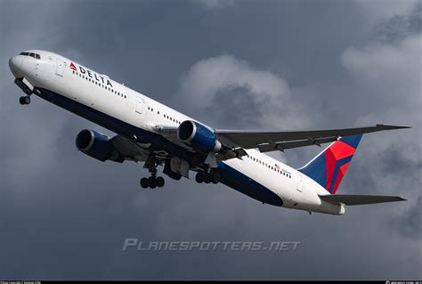 N836MH Delta Air Lines Boeing 767 432ER Photo By Baigiver 0764 ID