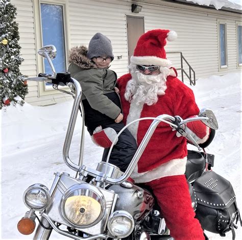 Santa Claus Makes Appearance In Estevan On A Harley Davidson Sasktodayca