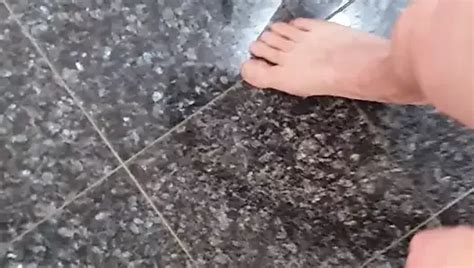 Handarbeit Im Badezimmer Gay Porn XHamster
