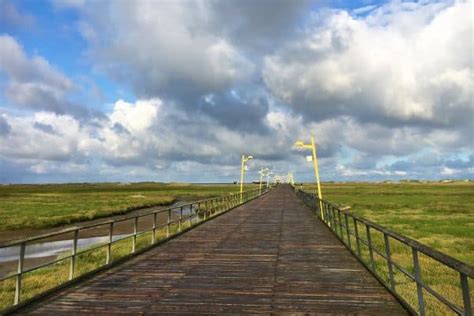 Seebrücke in St Peter Ording Vom Ortskern zum Strand