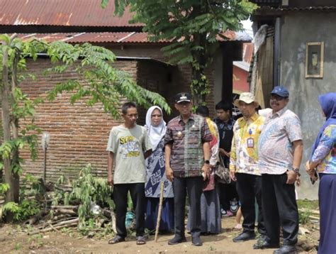 Pj Bupati Takalar Mengunjungi Pengepul Dan Petani Cabe Di Wilayah