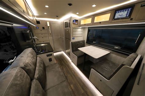 Ford F 550 Based Earthroamer Lti Is The Newest Extreme Camper