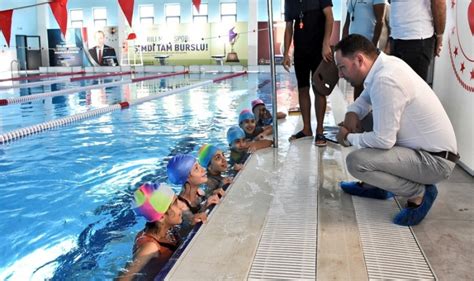 Nusaybin De Yar Olimpik Kapal Y Zme Havuzu Faaliyete Girdi