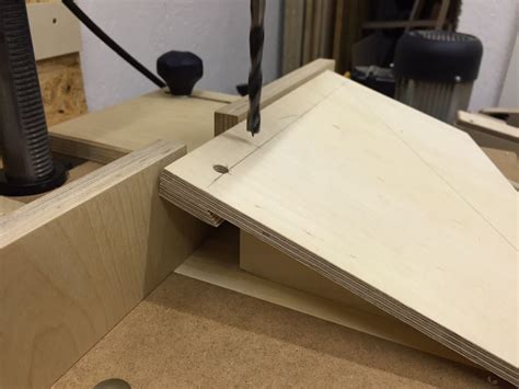 HolzwurmTom de French Cleat Aufhängesystem für Handwerkzeuge