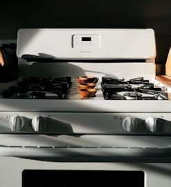 Safety Tips For Seniors Gas Stove Left On Without A Flame