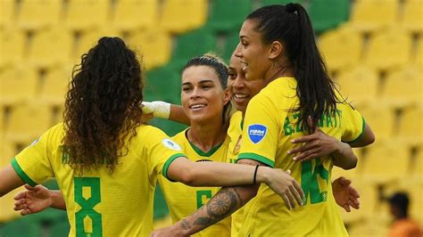 Brasil Vence Uruguai Sem Sustos E Segue Na Copa Am Rica Feminina