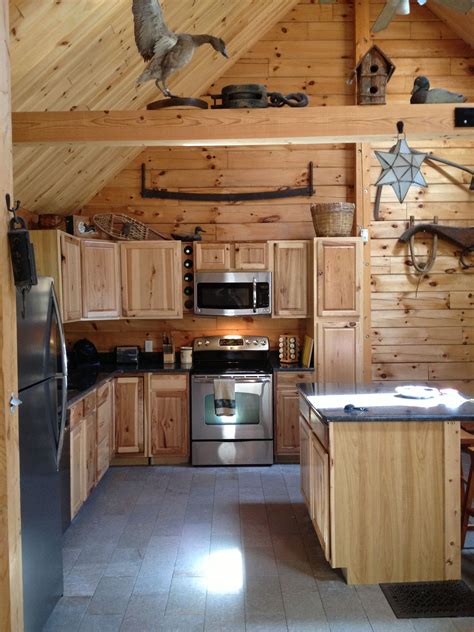 Cabin kitchen Lake Cottage, Lake House, Log Cabin Ideas, Cabin Kitchens ...